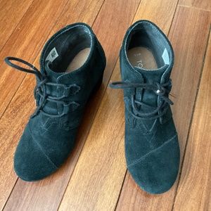 Toms wedge lace up boot